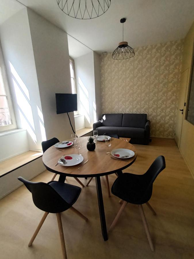 Apartmán Chez David - T2 Neuf Dans Centre Historique Brioude Exteriér fotografie